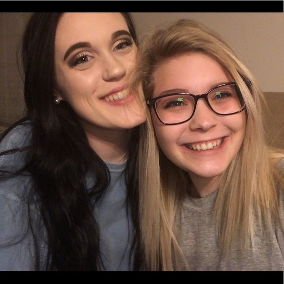 Meet your Posher, Taylor - Picture 7 of 8